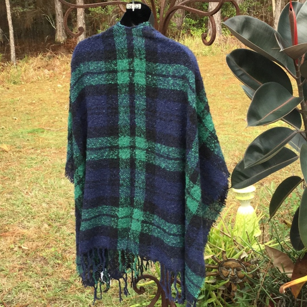 🦋NWT So Just Awesome Poncho / Wrap One Size Fits Wardrobe Closet Must Have🦋 - Picture 8 of 10